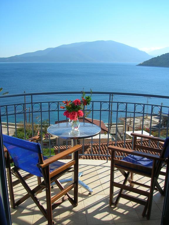 Olive Bay Hotel Agia Efimia Luaran gambar