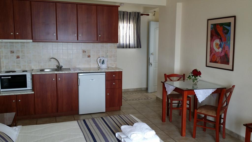 Olive Bay Hotel Agia Efimia Bilik gambar
