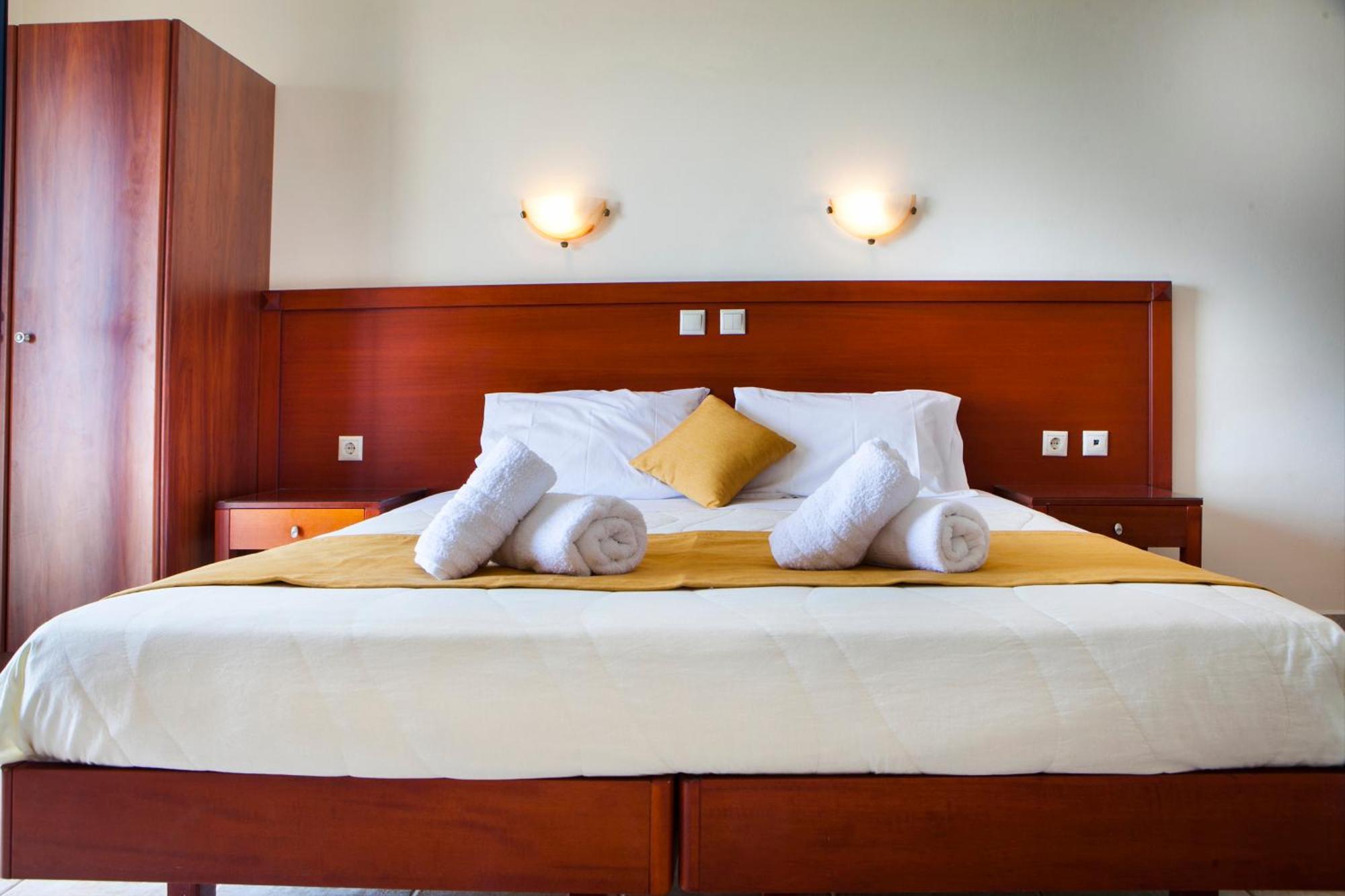Olive Bay Hotel Agia Efimia Luaran gambar