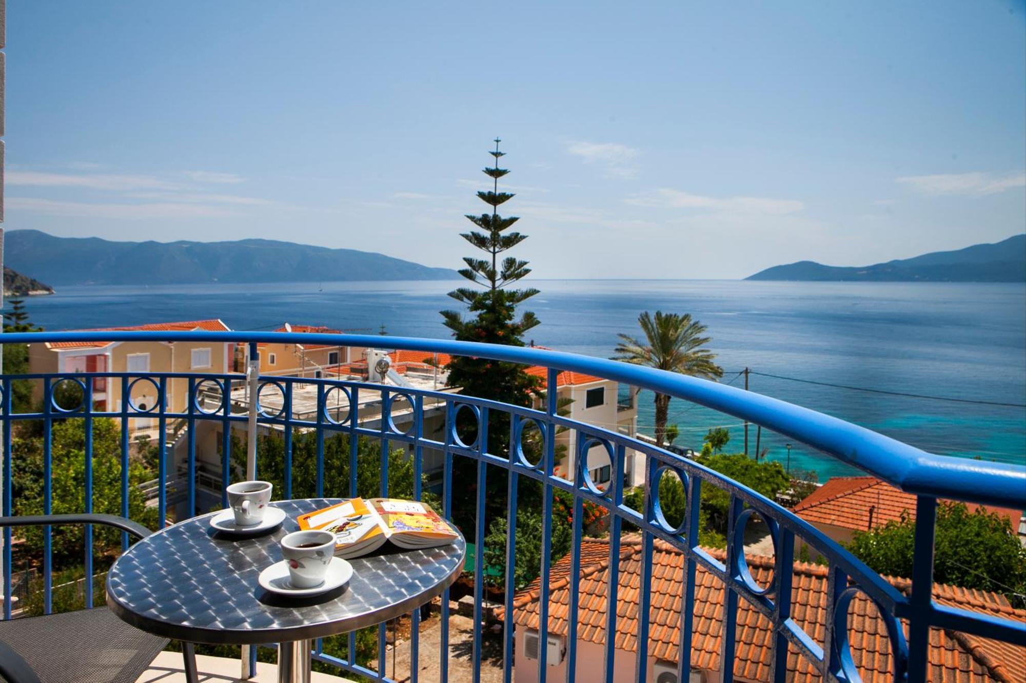 Olive Bay Hotel Agia Efimia Luaran gambar