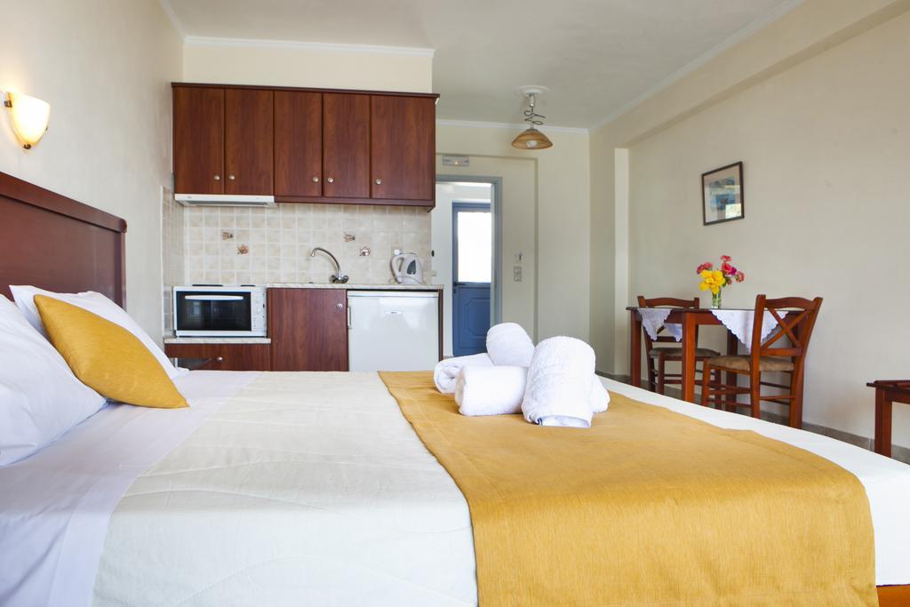 Olive Bay Hotel Agia Efimia Bilik gambar